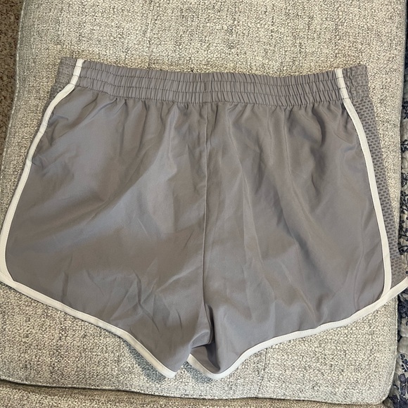 Reebok Women's Athletic Shorts in Gray with White Trim - Picture 2 of 3